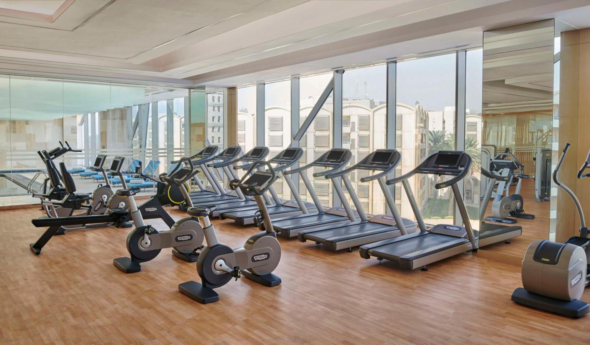 Hyatt Regency Riyadh Olaya Zewnętrze zdjęcie A gym at the Jumeirah Beach Hotel